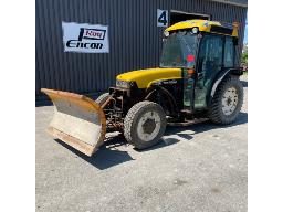 Tractor New Holland TN85FA VIN: HJU005742