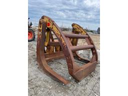 Wicker log grapple for CAT950G loader