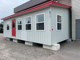  Mobile office 32'x17.4'x12.9' high