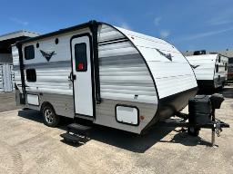 LEVIS: Riverside RV Retro 190 BH 20.5 ft 2023 VIN: 59CR52111PL007048 | FP 