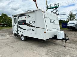 LEVIS: ROCK WOOD ROO17 23 foot 2012 | VIN: 4X4TRL716CD118953 | FP