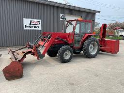 SAGUENAY: MASSEY 1165 YEAR 2001 WITH LOADER, BLOWER AND SCRAPER LEVEL | NIV: 450222177 | FP