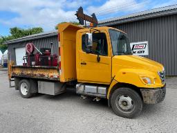 SAGUENAY: Hino 165 2006 4,7 L dumper box  with glue machine | NIV: 5PVNB6JJ962S10152 | FP