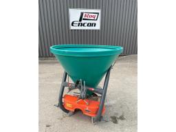 SAGUENAY: FERTILIZER SPREADER -SP500 PL - NEVER USED