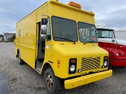 SAGUENAY: CHEVROLET VAN P30 1997 | NIV: 1GBKP32Y4V3312275 | FP