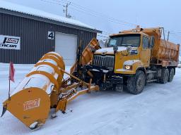  SAGUENAY: Western Star 4700E 10-wheel truck | VIN: | FP