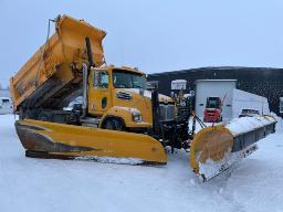 SAGUENAY: Camion 10 roues Western Star 2015 | NIV: 5KKLAXDV1FLGT5381 | FP