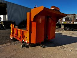 L&Eacute;VIS: Beau-Roc 9' Gravel Box Model 9-24-36 1999