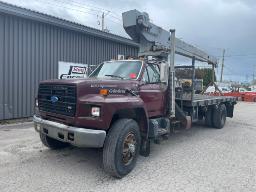SAGUENAY: Camion grue Ford MHV 1988 7.8L | NIV: 1FDYK84A9