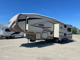 SAGUENAY: 2012 Cruiser 300ES 30' fifhtwheel | VIN: 4V0FC302XCE008611