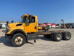 SAGUENAY: International 7400 SBA 6X4 12.4L | NIV: 1HTWGAZT49J087761