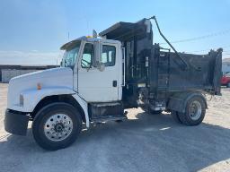 SAGUENAY: 2002 Freightliner MCV with dump box (2023) | VIN: 1FVABXAK62HJ65910