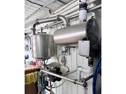 Reception Cruche 2-2-3 trappe sanitaire stainless et pompe a lait