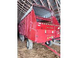 Boite a ensilage N-H # 1 train Lepine tandem 12.5L15.SL