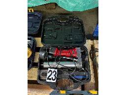 PISTOLET GRAISSEUR À BATTERIE RODAC AVEC COFFRE