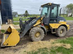 LOADER JOHN DEERE 324K