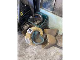 LOT D'ABREUVOIR VAUDREUIL ET D'UN BOYAU &Agrave; EAU 0,5 PO