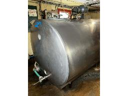 BASSIN &Agrave; LAIT BOUMATIC 1000 GALLONS AVEC LAVEUSE ET UNIT&Eacute;S DE REFROIDISSEMENT POLAND ET MOTEUR 1 HP