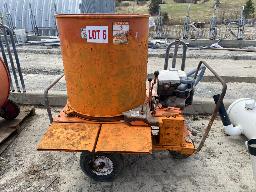 Hache-paille ValMetal, moteur Honda 11 hp