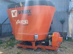 Mélangeur RTM ValMetal V-MIX 575 (2017), moteur électrique 40 hp avec drive, avec convoyeur de déchargement de 44’’ x 10.5'