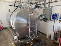 Réservoir à lait Westfalia Surge 1700 gal, valve 3’’, laveuse Mueller HiPerForm III, unité de refroidissement 5 hp RÉSERVÉ JUSQU'AU 21 MARS