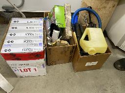 Boite de gants premi&egrave;re qualit&eacute;, marqueur &agrave; b&eacute;tail, test de CMT, st&eacute;toscope, support de tasse &agrave; 1er jet, collant &agrave; mouches