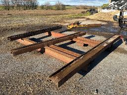 Gratte niveleuse trainante (&agrave; 3 travers), avec attache