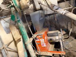 Moulange &agrave; marteau ValMetal, avec vis de d&eacute;chargement Wic VERTE, moteur 10 hp