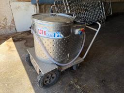 Taxi-lait Holm & Laue + pasteurisateur, traction sur roues avant 