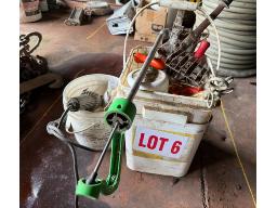 Pince taille-sabots, bruleur, lance capsule